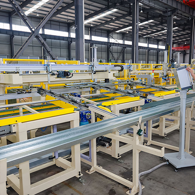 Mașină automată de ambalat profile metalice